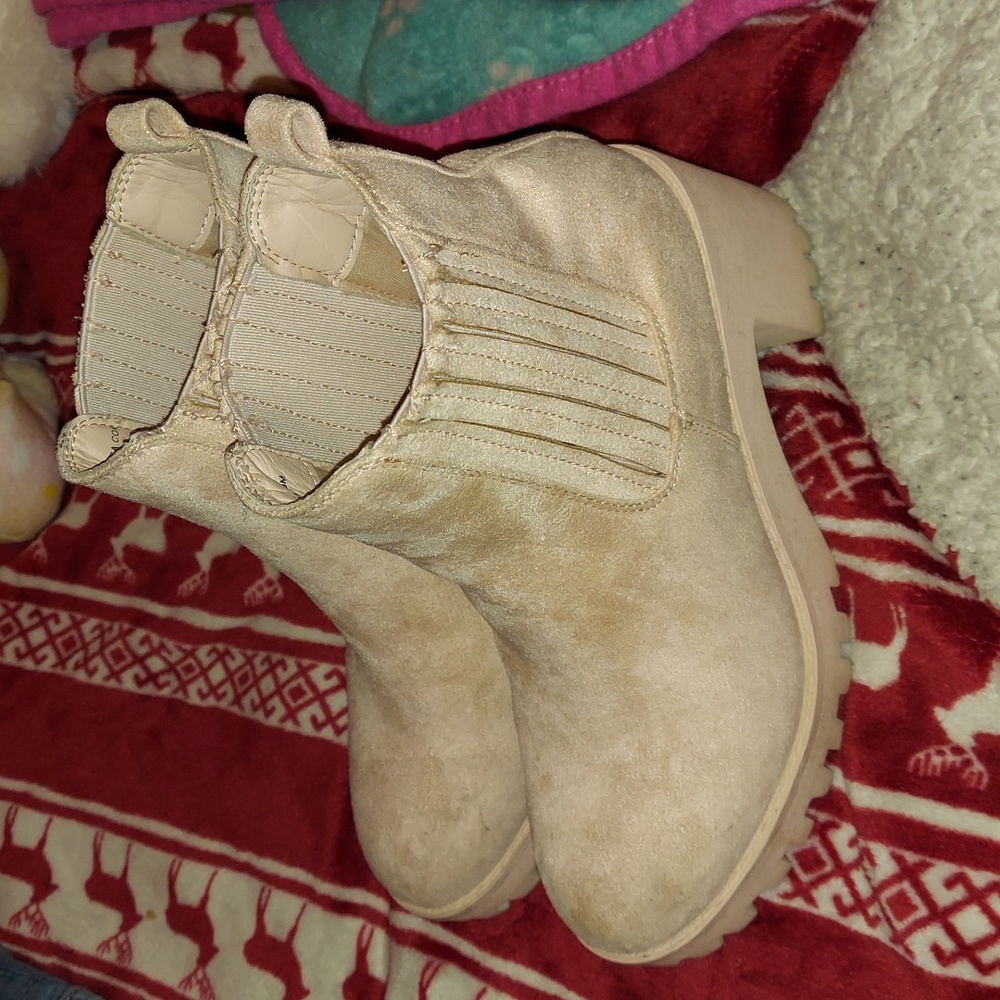 Girls Boots